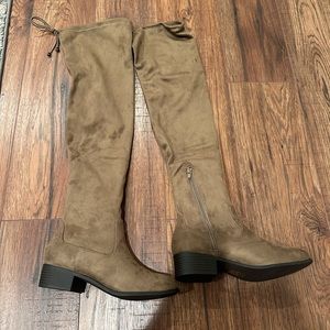 Soda over the knee boots